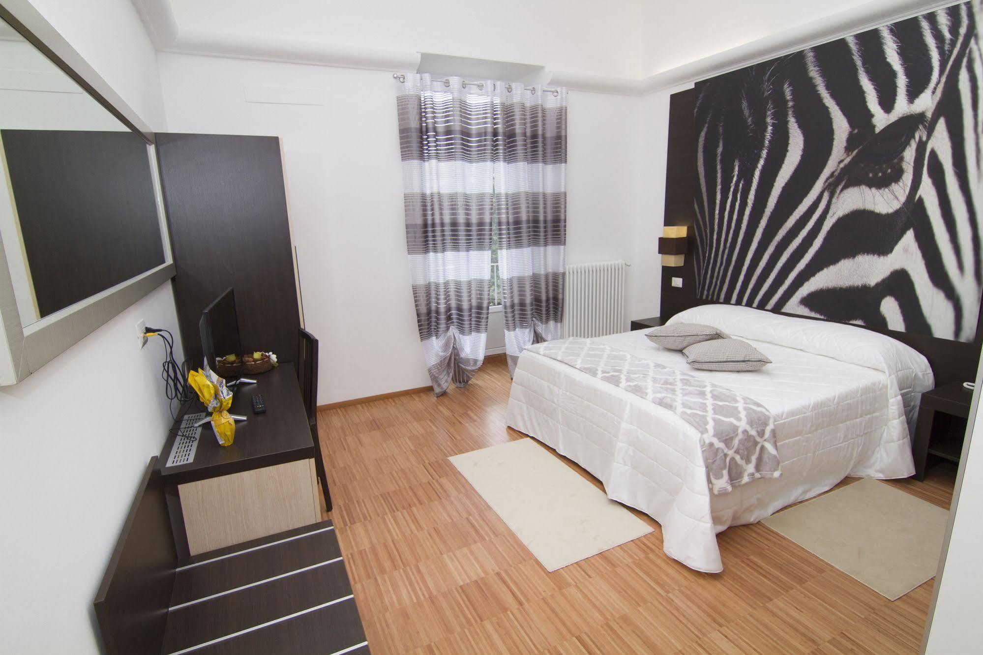 Al Bastione Relais Suite & Rooms Gravina in Puglia Exterior photo