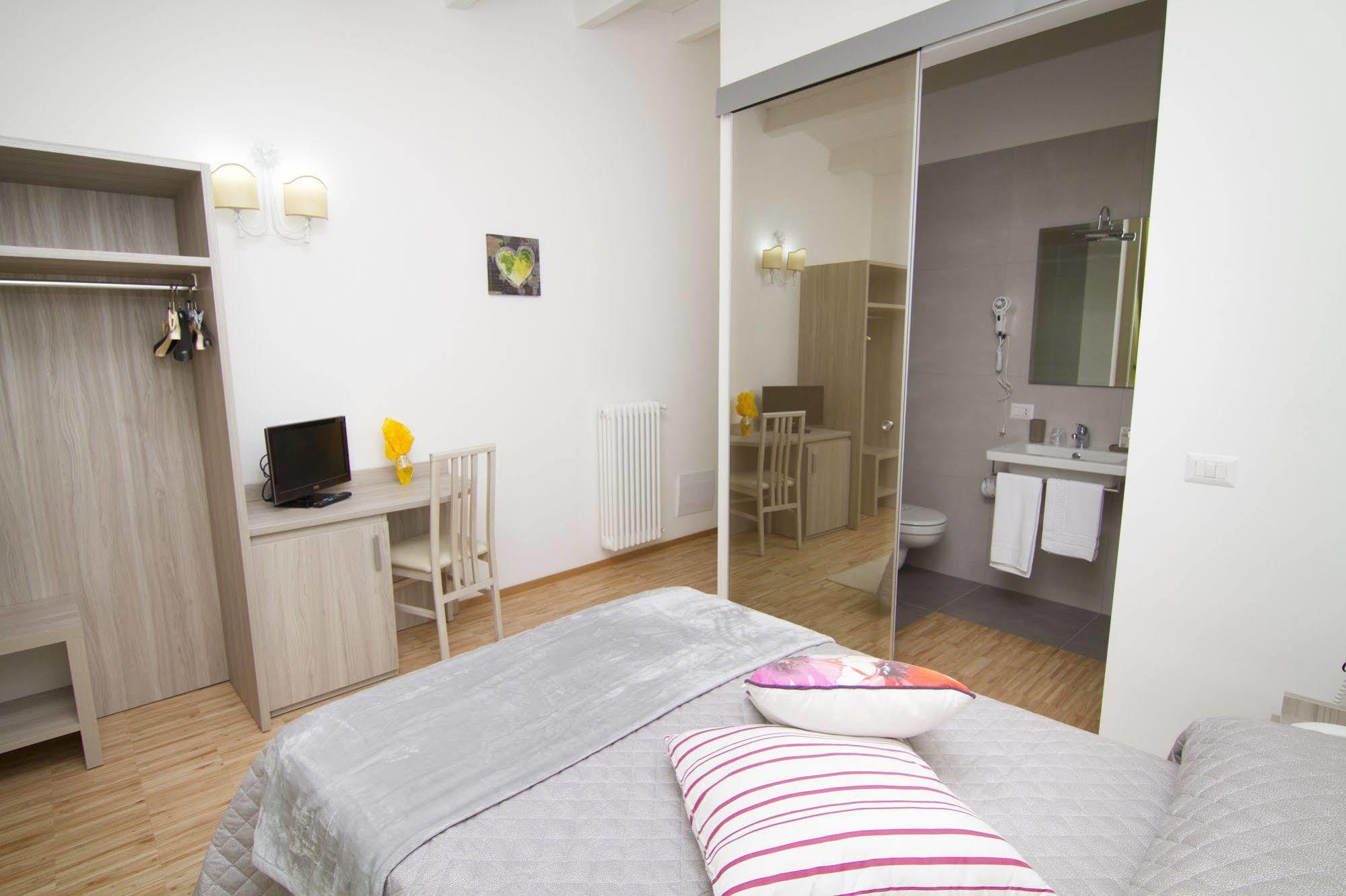 Al Bastione Relais Suite & Rooms Gravina in Puglia Exterior photo